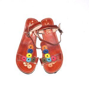 Visar Size 6 Women's Sandals